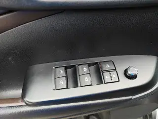 Toyota Highlander 2019 SE 4dr SUV