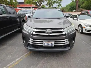 Toyota Highlander 2019 SE 4dr SUV