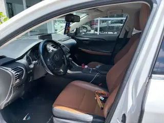 Lexus NX 300 2018 4dr Crossover