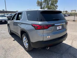 Chevrolet Traverse 2023 LS 4dr SUV w/1LS
