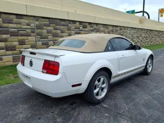 Ford Mustang 2008 V6 Deluxe 2dr Convertible