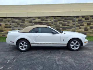 Ford Mustang 2008 V6 Deluxe 2dr Convertible