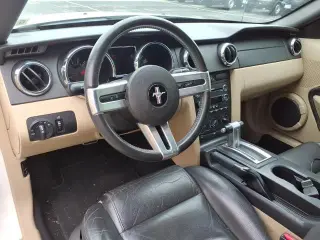 Ford Mustang 2008 V6 Deluxe 2dr Convertible