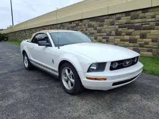 Ford Mustang 2008 V6 Deluxe 2dr Convertible