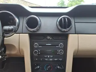 Ford Mustang 2008 V6 Deluxe 2dr Convertible