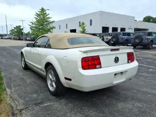 Ford Mustang 2008 V6 Deluxe 2dr Convertible