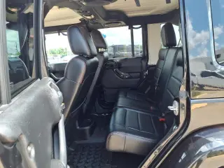 Jeep Wrangler Unlimited 2012 4x4 Sahara 4dr SUV