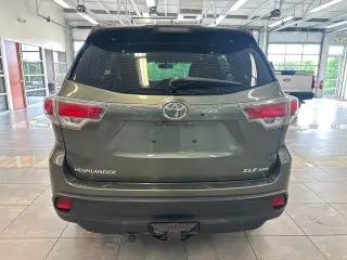 Toyota Highlander 2016 AWD XLE 4dr SUV