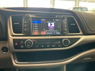 Toyota Highlander 2016 AWD XLE 4dr SUV