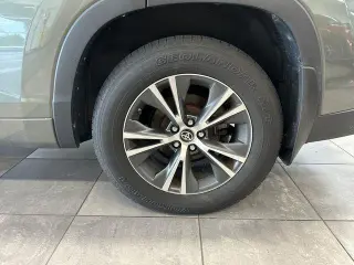 Toyota Highlander 2016 AWD XLE 4dr SUV