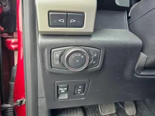 Ford F-150 2018 4x4 XLT 4dr SuperCrew 5.5 ft. SB