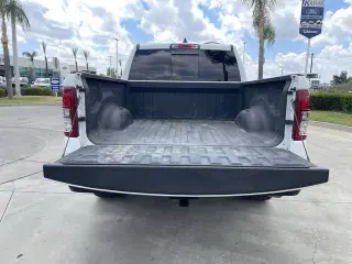Ram 1500 2021 4x2 Big Horn 4dr Crew Cab 5.6 ft. SB Pickup