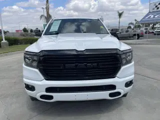 Ram 1500 2021 4x2 Big Horn 4dr Crew Cab 5.6 ft. SB Pickup