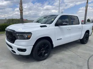Ram 1500 2021 4x2 Big Horn 4dr Crew Cab 5.6 ft. SB Pickup