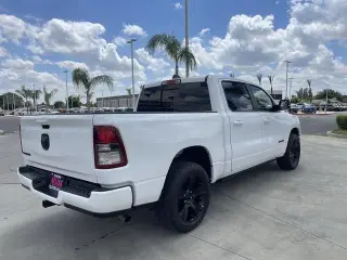 Ram 1500 2021 4x2 Big Horn 4dr Crew Cab 5.6 ft. SB Pickup