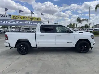 Ram 1500 2021 4x2 Big Horn 4dr Crew Cab 5.6 ft. SB Pickup