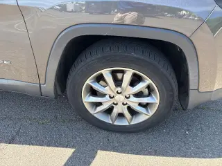 Jeep Cherokee 2018 4x4 Limited 4dr SUV