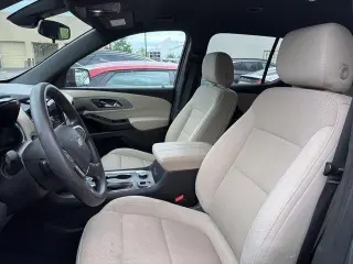 Chevrolet Traverse 2023 4x4 LS 4dr SUV w/1LS