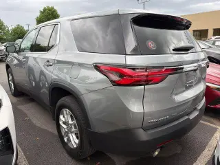 Chevrolet Traverse 2023 4x4 LS 4dr SUV w/1LS
