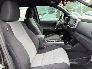 Toyota Tacoma 2021 4x4 TRD Sport 4dr Double Cab 5.0 ft SB 6A