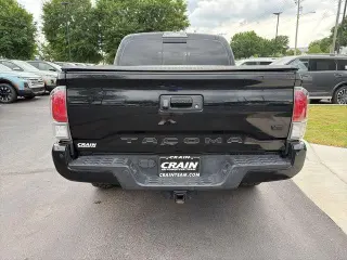 Toyota Tacoma 2021 4x4 TRD Sport 4dr Double Cab 5.0 ft SB 6A