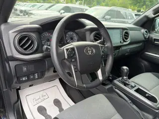 Toyota Tacoma 2021 4x4 TRD Sport 4dr Double Cab 5.0 ft SB 6A
