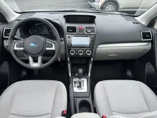 Subaru Forester 2018 AWD 2.5i Premium 4dr Wagon CVT