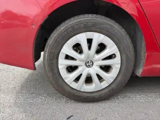 Toyota Prius 2020 LE 4dr Hatchback