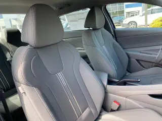 Hyundai ELANTRA 2025 SEL Sport 4dr Sedan