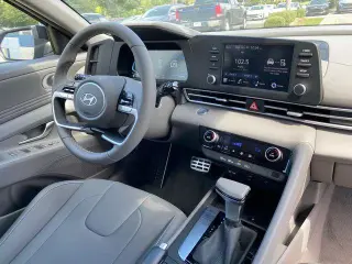 Hyundai ELANTRA 2025 SEL Sport 4dr Sedan