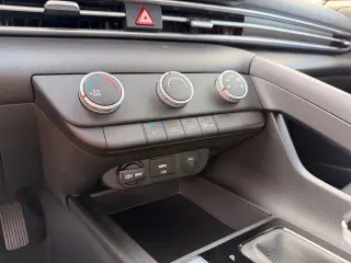 Hyundai ELANTRA 2026 SE 4dr Sedan