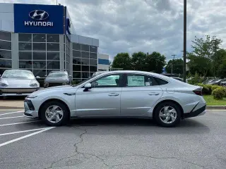 Hyundai SONATA 2025 SE 4dr Sedan
