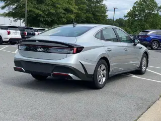 Hyundai SONATA 2025 SE 4dr Sedan