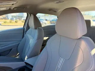 Hyundai ELANTRA 2026 SEL Sport 4dr Sedan