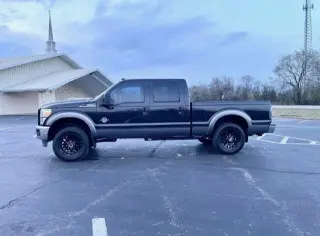 Ford F-250 Super Duty 2013 4x4 XLT 4dr Crew Cab 6.8 ft. SB Pickup