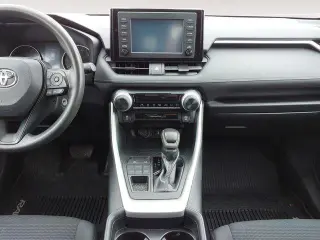Toyota RAV4 2019 AWD LE 4dr SUV