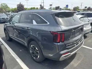 Kia Sorento 2024 AWD S 4dr SUV