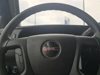 GMC Savana 2024 2500 3dr Cargo Van