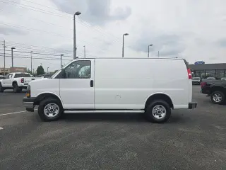 GMC Savana 2024 2500 3dr Cargo Van