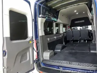 Ford Transit 2022 350 HD XL 3dr LWB High Roof DRW Extended Passenger Van