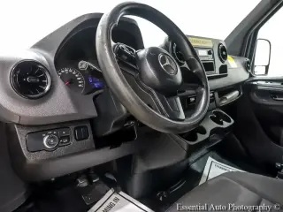 Mercedes-Benz Sprinter 2019 4x2 2500 3dr 144 in. WB Cargo Van (3.0L V6)