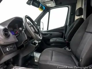 Mercedes-Benz Sprinter 2019 4x2 2500 3dr 144 in. WB Cargo Van (3.0L V6)