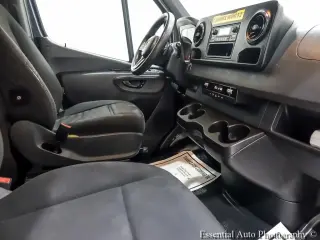 Mercedes-Benz Sprinter 2019 4x2 2500 3dr 144 in. WB Cargo Van (3.0L V6)