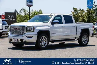 GMC Sierra 1500 2017 4x4 Denali 4dr Crew Cab 5.8 ft. SB