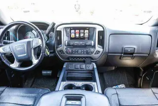 GMC Sierra 1500 2017 4x4 Denali 4dr Crew Cab 5.8 ft. SB