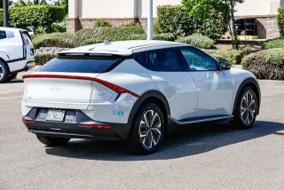 Kia EV6 2024 AWD Light Long Range 4dr Crossover
