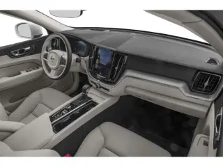 Volvo XC60 2018 AWD T5 Momentum 4dr SUV