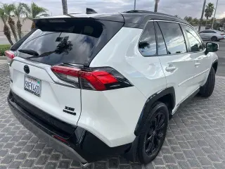 Toyota RAV4 Hybrid 2022 AWD XSE 4dr SUV