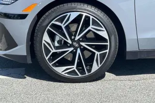 Hyundai IONIQ 6 2024 SEL 4dr Sedan