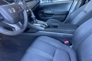 Honda Civic 2018 LX 4dr Hatchback CVT
